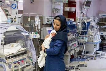 انخفاض عدد المواليد في إيران إلى أقل من مليون للمرة الأولى منذ 65 عاماً