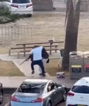 ترامب: منقذ الأبرياء في هجوم سيدني.. شجاع جداً