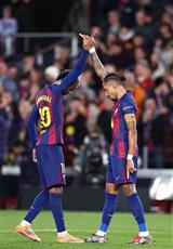 برشلونة يطيح بفياريال بثنائية ويواصل تمسكه بصدارة الليغا