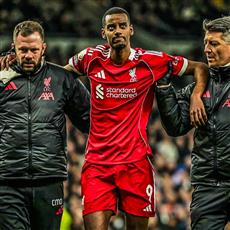 قلق في أنفيلد: فحوصات حاسمة تحدد مستقبل إيزاك مع ليفربول هذا الموسم