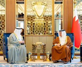 ولي العهد البحريني: العلاقات مع الكويت تستند إلى أسس متينة وراسخة