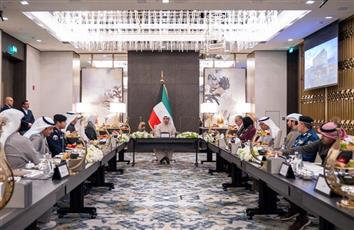 المطيري يؤكد توحيد الجهود لتطوير السياحة وتعزيز خطابها الإعلامي