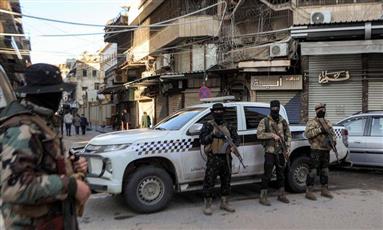 سوريا.. قتلى وجرحى في إطلاق نار من مسلحين على قوات الأمن بمدن الساحل