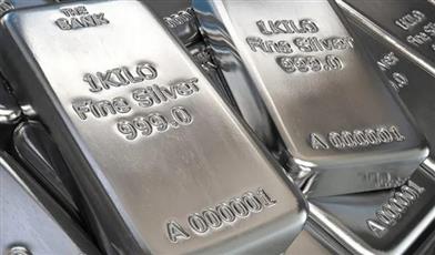 سعر الفضة يتجاوز 80 دولاراً لأول مرة
