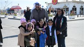 وزير الدفاع يزور مخيم الدفاع ضمن فعاليات العيد الوطني ويوم التحرير