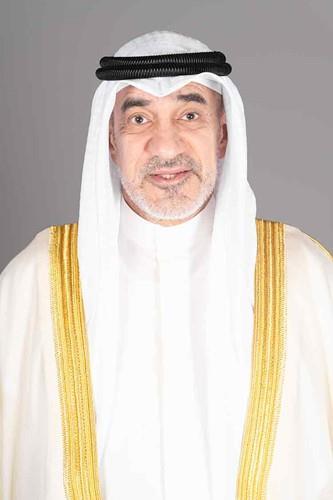 النائب الأول يدشن تشغيل القوارب البحرية المسيرة