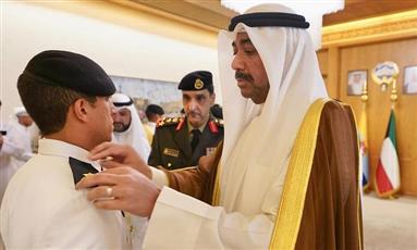 وزير الدفاع للضباط الجدد: التفاني في خدمة الوطن