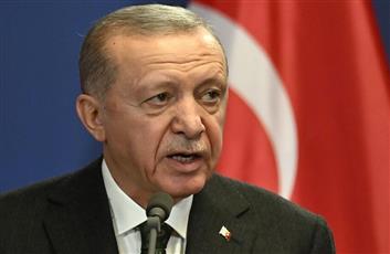 أردوغان: نعمل على ترتيب لقاء قمة يجمع بوتين وترامب في اسطنبول
