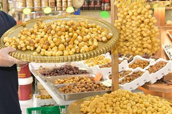 موسم الرطب يٌشعل المنافسة.. البرحي والإخلاص في الصدارة وتفضيل واسع للإنتاج المحلي