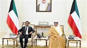 سمو ولي العهد يستقبل وزير الشؤون الخارجية والتعاون الدولي الصومالي بمناسبة زيارته البلاد