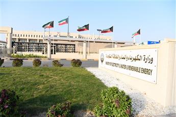 الكهرباء: إيصال التيار لـ806 قسائم في مختلف القطاعات.. يوليو الماضي