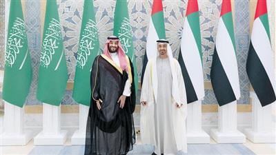 محمد بن زايد ومحمد بن سلمان يبحثان قضايا إقليمية ودولية وتعزيز التعاون المشترك