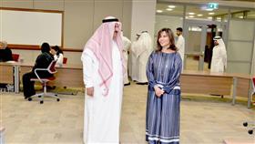 مدير جامعة الكويت تتفقد سير عملية التسجيل الباي فورس في مختلف الكليات