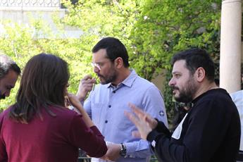 سامر إسماعيل وفايز قزق وأنس طيارة في «القيصر.. لا مكان لا زمان»